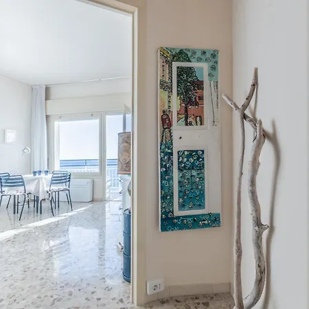 La Finestra Sul Mare Апартаменты