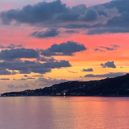 Apartment La Finestra Sul Mare